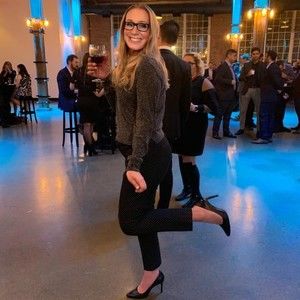 Meet your Posher, Helen